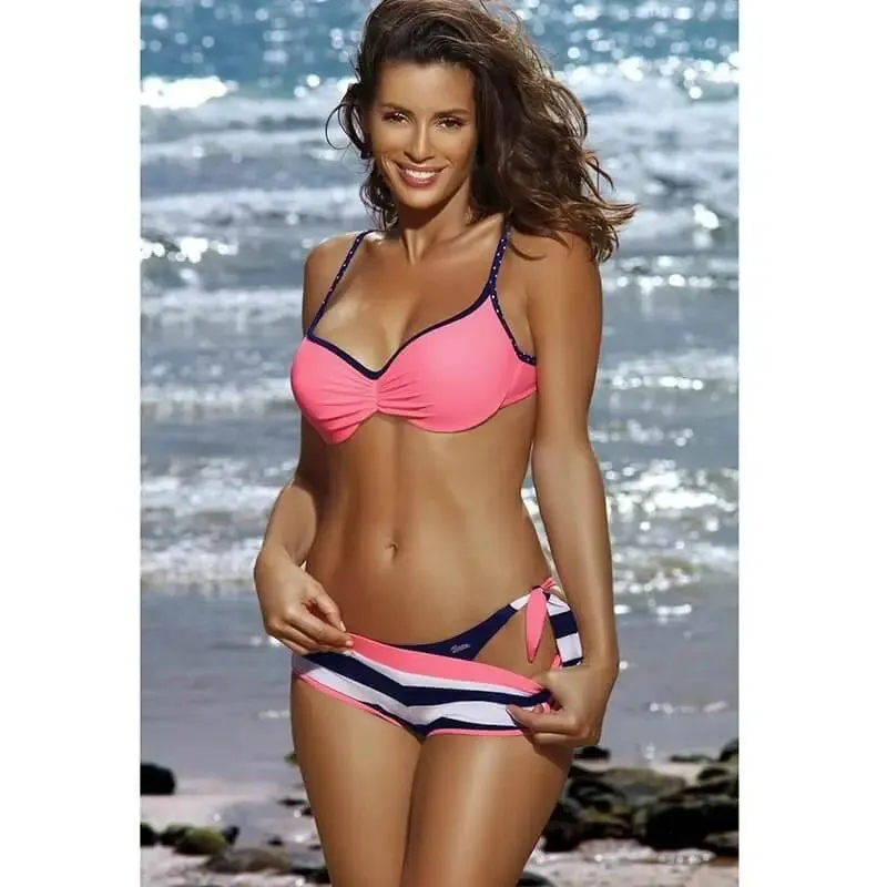 Conjunto de Bikini de 3 Piezas con Pantalón Short