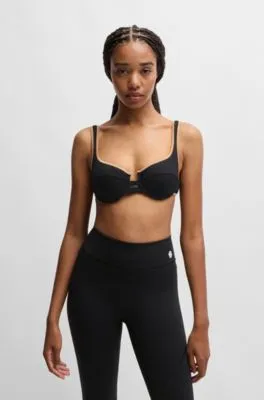 Top de bikini acolchado con ribetes en contraste